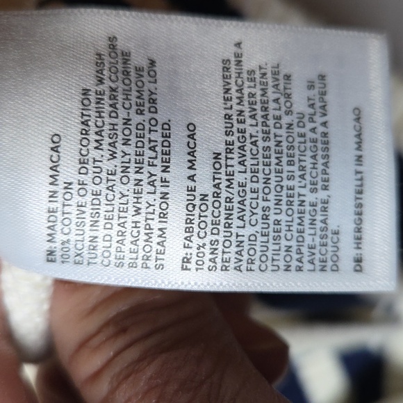 Lands' End Women's Ivory V-Neck Sweater with Navy Trim - Picture 4 of 7